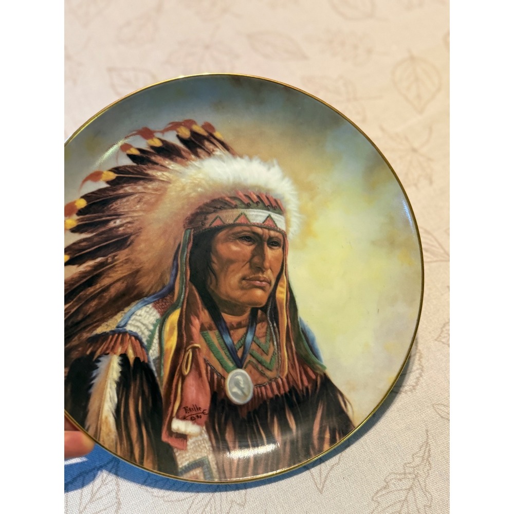 Artaffects Strength of the Sioux Gregory Perillo Collector Plate 23K Gold Rim